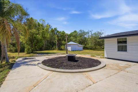 House in DeBary, Florida 4 bedrooms, 160.54 sq.m. № 2097798 - photo 27