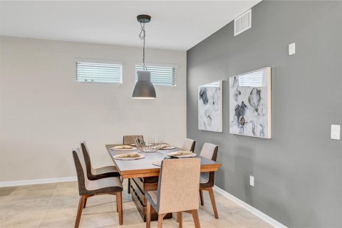 Condo in Kissimmee, Florida, 3 bedrooms in STOREY LAKE  № 1322086 - photo 5