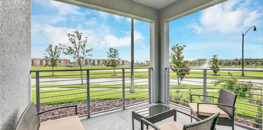 Condo in Kissimmee, Florida, 3 bedrooms in STOREY LAKE  № 1322086