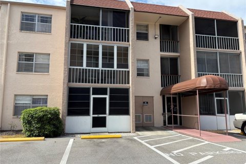 Condominio en alquiler en Venice, Florida, 1 dormitorio, 65.31 m2 № 1821174 - foto 1