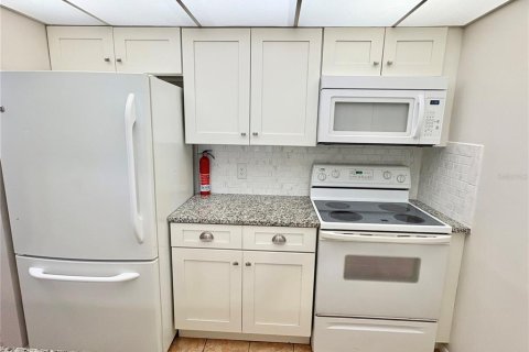 Condominio en alquiler en Venice, Florida, 1 dormitorio, 65.31 m2 № 1821174 - foto 6