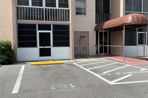 Condominio en alquiler en Venice, Florida, 1 dormitorio, 65.31 m2 № 1821174 - foto 2