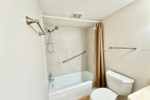 Condominio en alquiler en Venice, Florida, 1 dormitorio, 65.31 m2 № 1821174 - foto 13