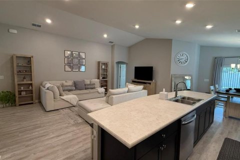 Villa ou maison à vendre à Polk City, Floride: 4 chambres, 171.22 m2 № 1848655 - photo 5