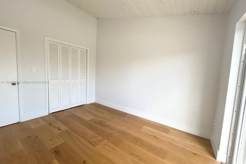 Copropriété à louer à North Miami Beach, Floride: 3 chambres, 151.8 m2 № 1842606 - photo 18