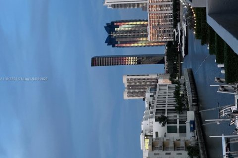 Copropriété à louer à North Miami Beach, Floride: 3 chambres, 151.8 m2 № 1842606 - photo 21