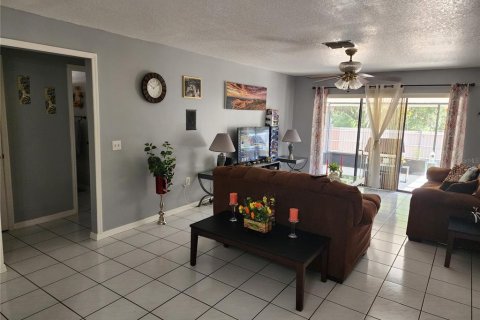 Casa en venta en Plant City, Florida, 3 dormitorios, 116.22 m2 № 2199450 - foto 13