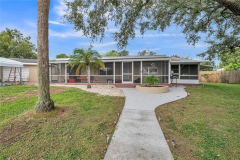 House in Lake Placid, Florida 3 bedrooms, 104.05 sq.m. № 1843073 - photo 1