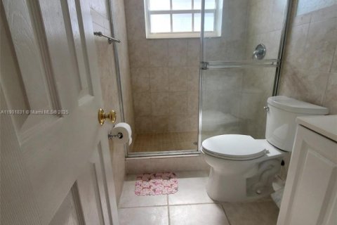 Casa en alquiler en Hollywood, Florida, 2 dormitorios, 83.61 m2 № 1953420 - foto 9