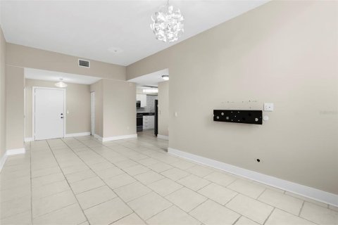 Condominio en venta en Saint Petersburg, Florida, 1 dormitorio, 58.06 m2 № 2287997 - foto 12