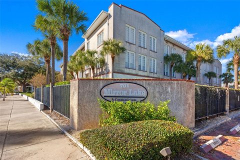 Condominio en venta en Saint Petersburg, Florida, 1 dormitorio, 58.06 m2 № 2287997 - foto 4