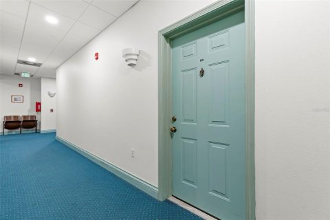 Condominio en venta en Saint Petersburg, Florida, 1 dormitorio, 58.06 m2 № 2287997 - foto 5