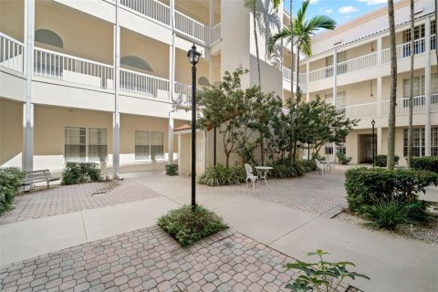 Condominio en venta en Saint Petersburg, Florida, 1 dormitorio, 58.06 m2 № 2287997 - foto 29