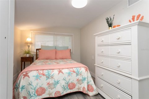 House in Bradenton, Florida 2 bedrooms, 90.49 sq.m. № 2097020 - photo 16