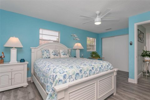 House in Bradenton, Florida 2 bedrooms, 90.49 sq.m. № 2097020 - photo 13