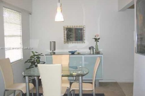 Condo in Boca Raton, Florida, 2 bedrooms  № 1694857 - photo 3