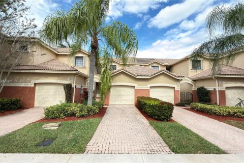Touwnhouse à louer à Weston, Floride: 2 chambres, 107.3 m2 № 1966059 - photo 1