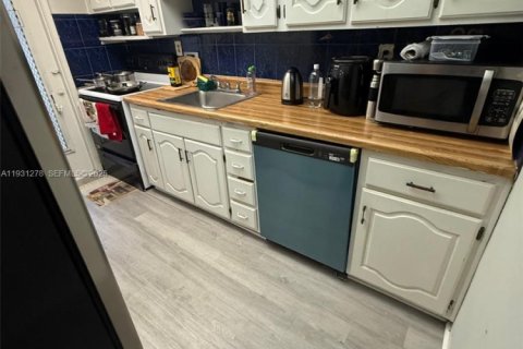 Copropriété à vendre à Fort Lauderdale, Floride: 3 chambres, 99.41 m2 № 1989843 - photo 27