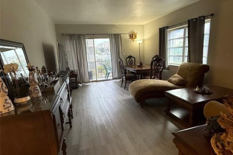 Copropriété à vendre à Fort Lauderdale, Floride: 3 chambres, 99.41 m2 № 1989843 - photo 19