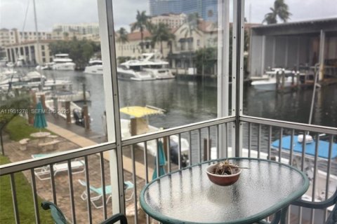Copropriété à vendre à Fort Lauderdale, Floride: 3 chambres, 99.41 m2 № 1989843 - photo 30