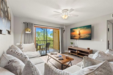 Condominio en venta en Saint Petersburg, Florida, 2 dormitorios, 92.9 m2 № 2101513 - foto 3
