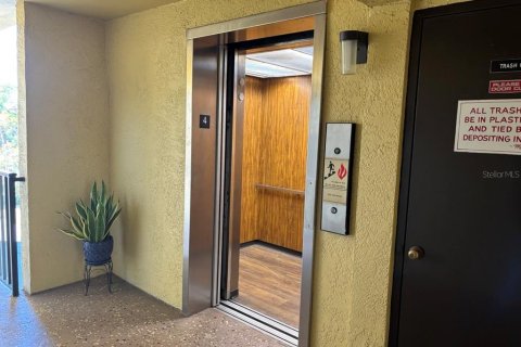 Condominio en venta en Saint Petersburg, Florida, 2 dormitorios, 92.9 m2 № 2101513 - foto 30