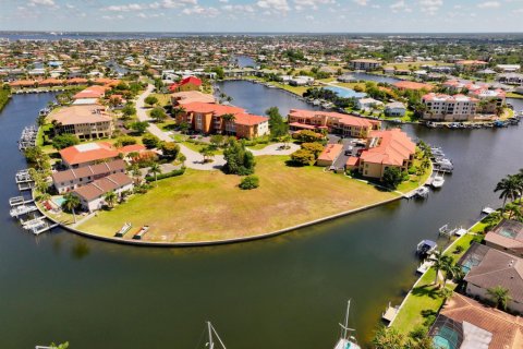 Commercial property in Punta Gorda, Florida № 2175425 - photo 24