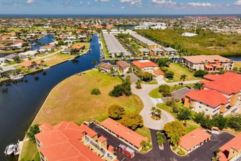 Commercial property in Punta Gorda, Florida № 2175425 - photo 29