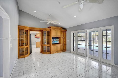 House in West Palm Beach, Florida 4 bedrooms, 254.37 sq.m. № 1863450 - photo 14
