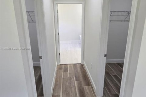 Casa en venta en Ocala, Florida, 4 dormitorios № 1947837 - foto 11