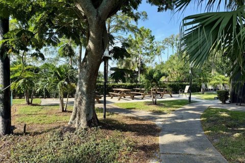 Condo in Orlando, Florida, 1 bedroom  № 1841766 - photo 9