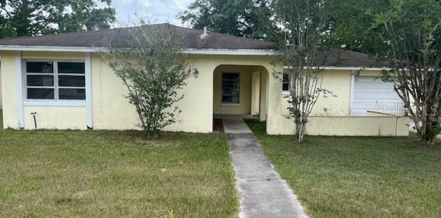 Villa ou maison à Ocala, Floride 3 chambres, 131.18 m2 № 1835382