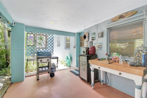 Casa en venta en North Miami Beach, Florida, 2 dormitorios, 81.75 m2 № 1792653 - foto 30