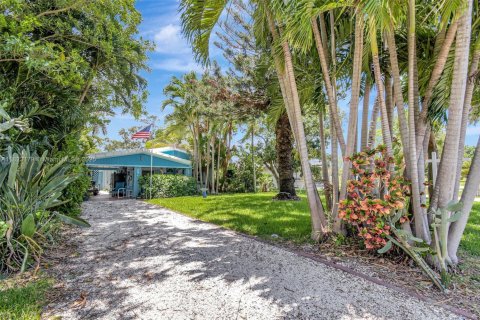 Casa en venta en North Miami Beach, Florida, 2 dormitorios, 81.75 m2 № 1792653 - foto 24