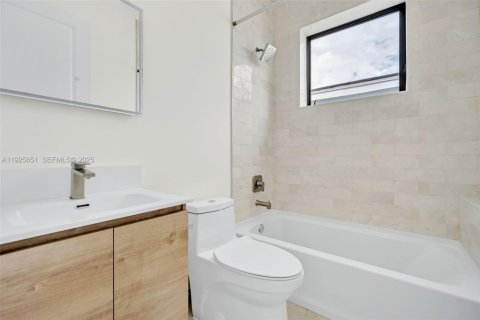 Купить виллу или дом в Форт-Лодердейл, Флорида 3 спальни, 211.45м2, № 1984142 - фото 15