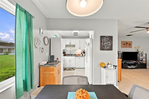 Copropriété à vendre à Sun City Center, Floride: 2 chambres, 89.19 m2 № 2389357 - photo 13