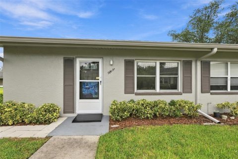 Condo à Sun City Center, Floride, 2 chambres № 2389357