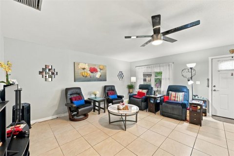 Copropriété à vendre à Sun City Center, Floride: 2 chambres, 89.19 m2 № 2389357 - photo 9