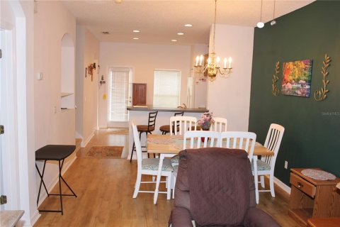 Touwnhouse à vendre à Orlando, Floride: 3 chambres, 154.22 m2 № 1917729 - photo 9