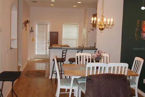 Touwnhouse à vendre à Orlando, Floride: 3 chambres, 154.22 m2 № 1917729 - photo 17