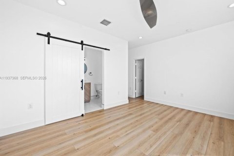 Townhouse in Hollywood, Florida 3 bedrooms, 158.21 sq.m. № 1995606 - photo 15