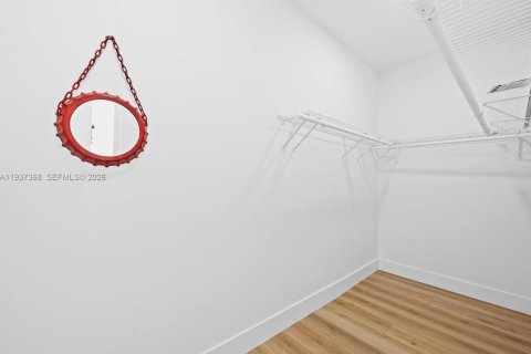 Townhouse in Hollywood, Florida 3 bedrooms, 158.21 sq.m. № 1995606 - photo 19