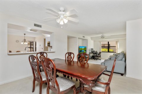 Condo in Boynton Beach, Florida, 2 bedrooms № 2251260 - photo 13