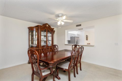 Condo in Boynton Beach, Florida, 2 bedrooms № 2251260 - photo 7