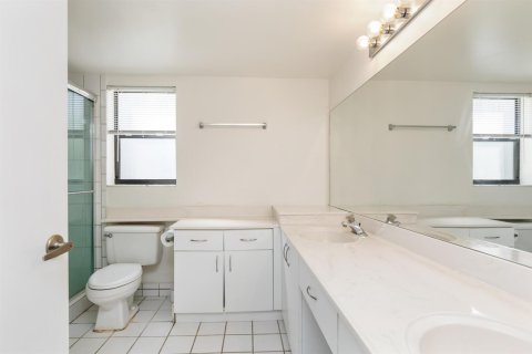 Condo in Boynton Beach, Florida, 2 bedrooms № 2251260 - photo 23