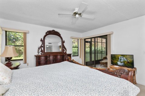 Condo in Boynton Beach, Florida, 2 bedrooms № 2251260 - photo 21