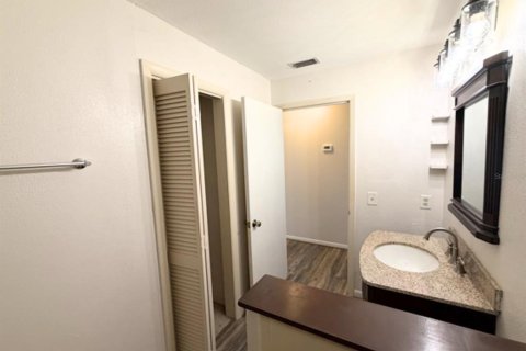 Villa ou maison à louer à Winter Haven, Floride: 2 chambres, 114.36 m2 № 2424151 - photo 16