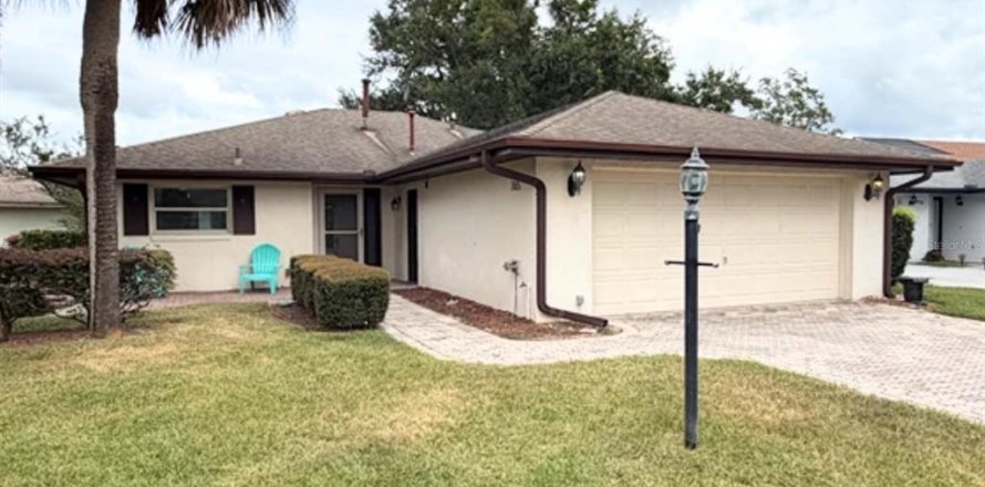 Villa ou maison à Winter Haven, Floride 2 chambres, 114.36 m2 № 2424151
