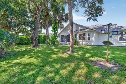 Villa ou maison à vendre à Sebastian, Floride: 3 chambres, 156.91 m2 № 2422250 - photo 25