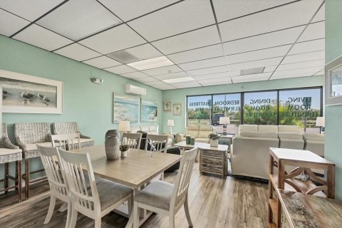 Propiedad comercial en venta en Englewood, Florida, 289.02 m2 № 1773876 - foto 10